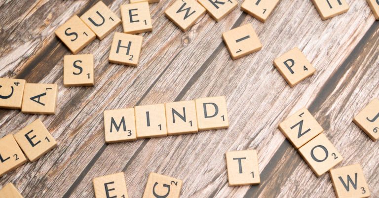 Les échos du subconscient : Quelles sont les origines de nos pensées cachées ?
