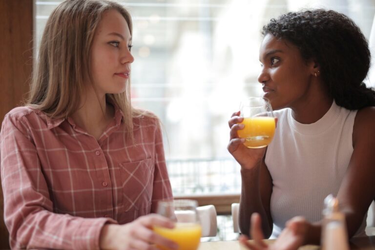Les brumes du partage : Quels enjeux pour la société moderne ?